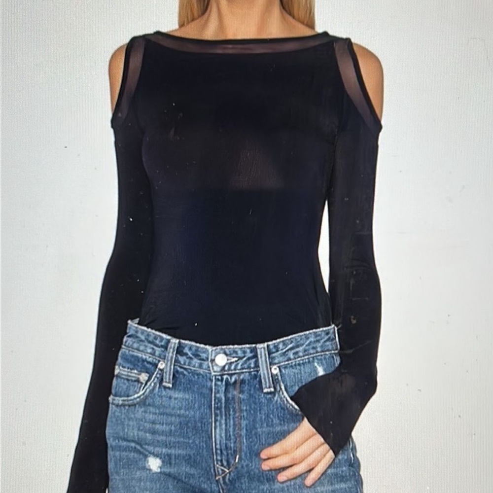 Bailey 44 women’s navy blue medium cold shoulder
